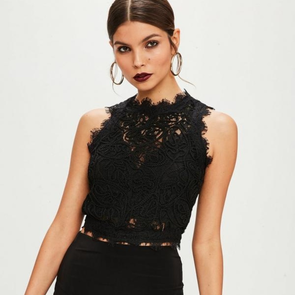 Sleeveless Zippered Lace Crop Top